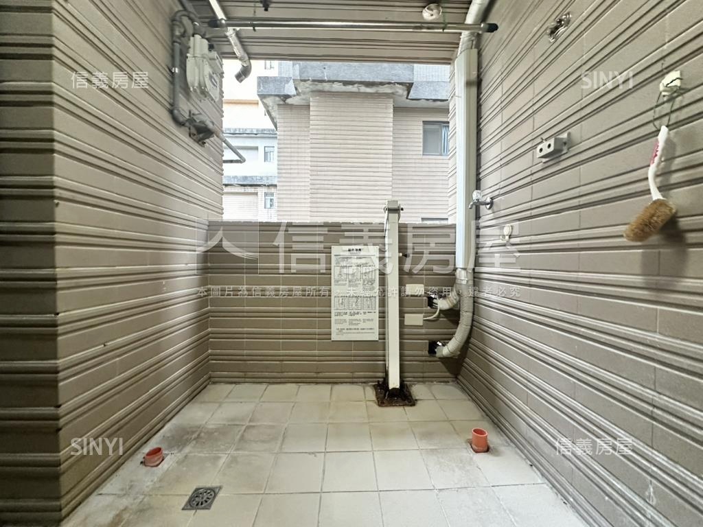 七張晶華館☆稀有Ａ棟美宅房屋室內格局與周邊環境