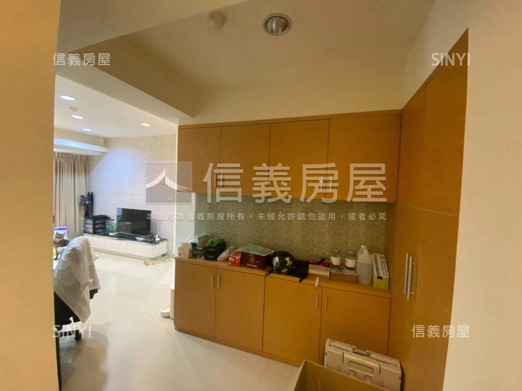 中國醫浪漫紐約兩房平車房屋室內格局與周邊環境