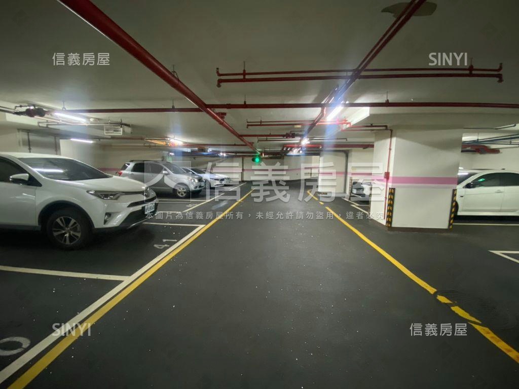 中國醫浪漫紐約兩房平車房屋室內格局與周邊環境