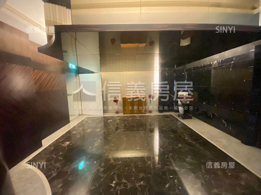 中國醫浪漫紐約兩房平車房屋室內格局與周邊環境