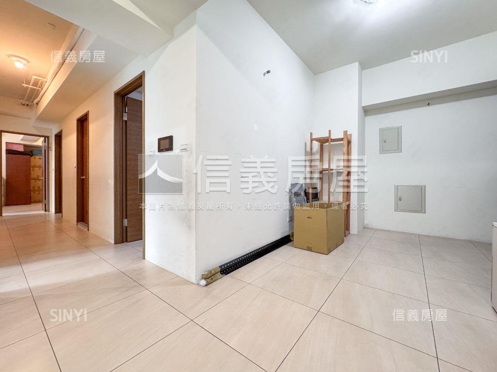 專任環宇市景觀大空間房屋室內格局與周邊環境