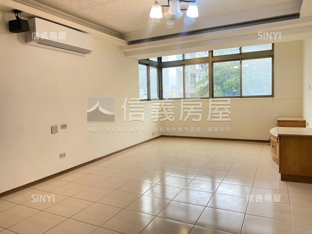 經國家樂福全球家大三房房屋室內格局與周邊環境