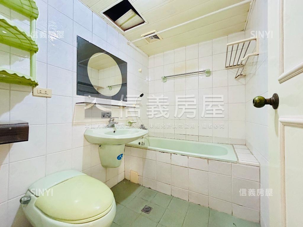 經國家樂福全球家大三房房屋室內格局與周邊環境
