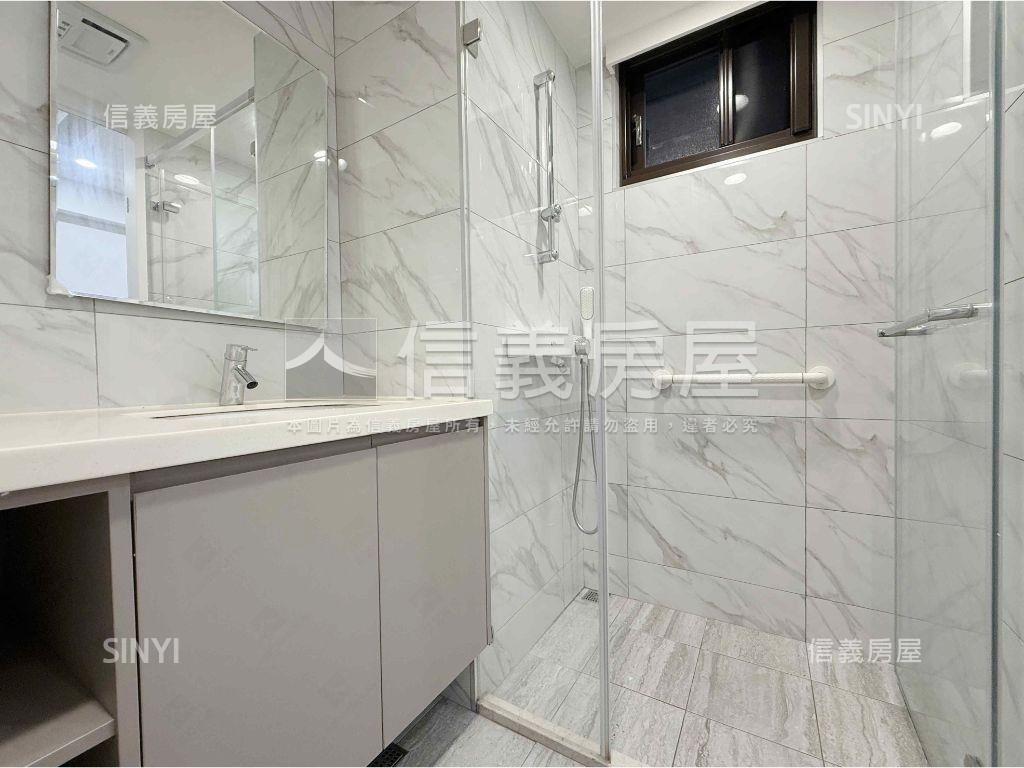 南港重劃套房＋大車位泳池房屋室內格局與周邊環境