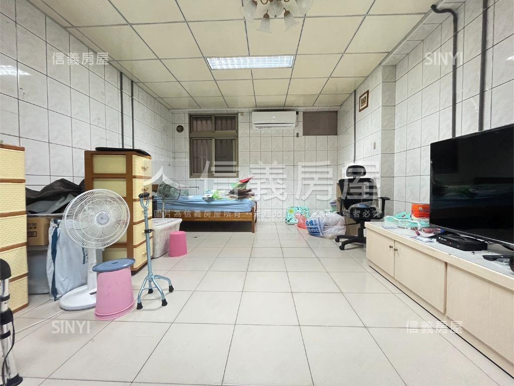 稀有！近後站正臨路店面讚房屋室內格局與周邊環境