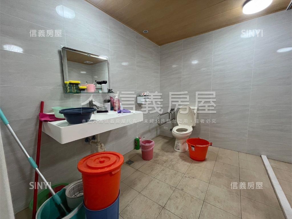 稀有！近後站正臨路店面讚房屋室內格局與周邊環境