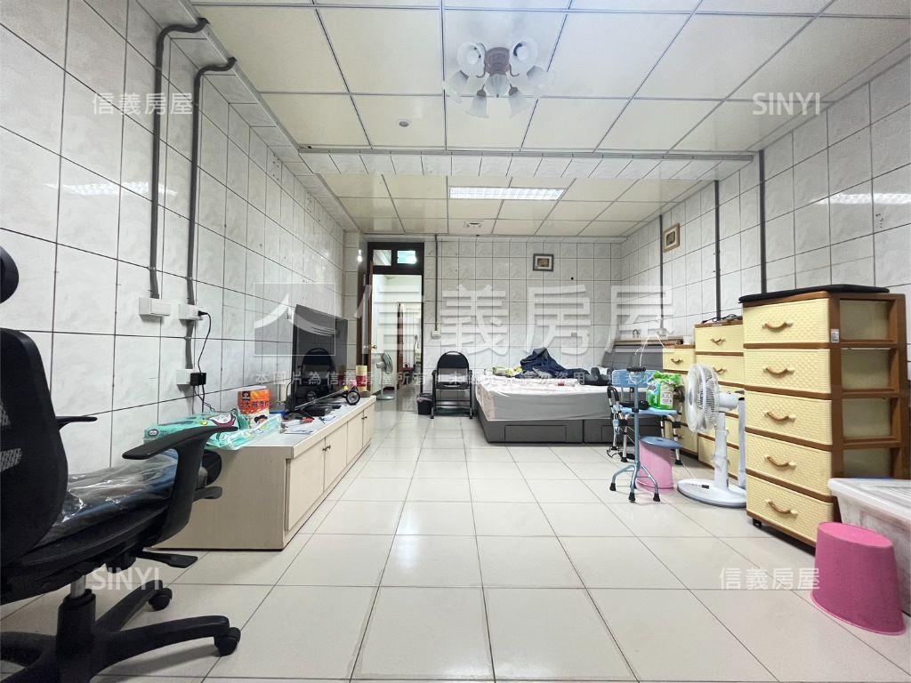 稀有！近後站正臨路店面讚房屋室內格局與周邊環境