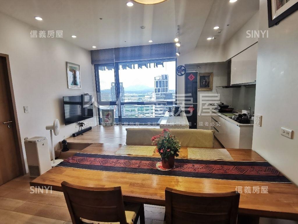 高樓裝潢美景附平移車位房屋室內格局與周邊環境