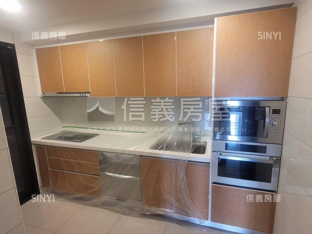 長虹天擎高樓邊間三房平車房屋室內格局與周邊環境