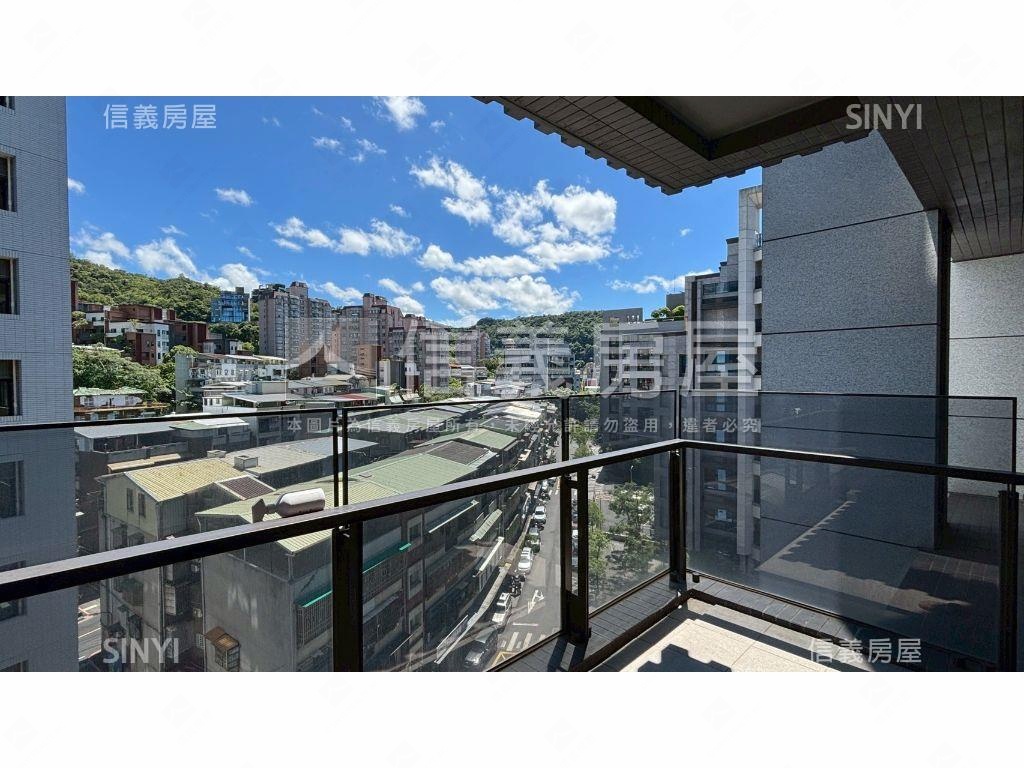 國美大奇山景３房車位房屋室內格局與周邊環境