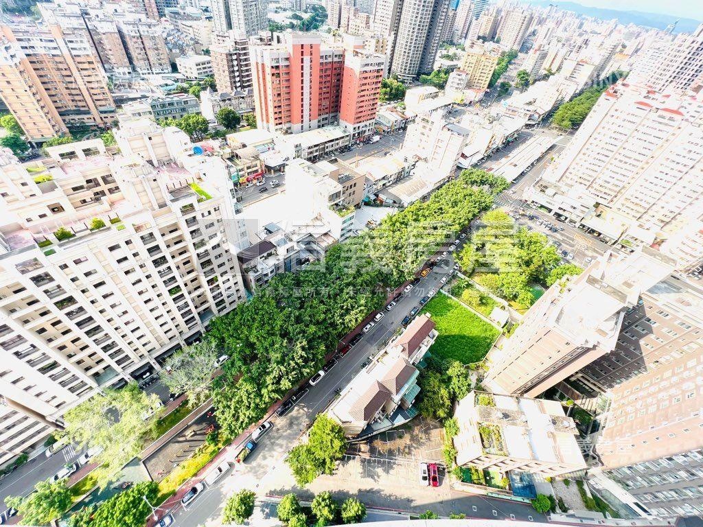誠售！綠園道高樓三房平車房屋室內格局與周邊環境