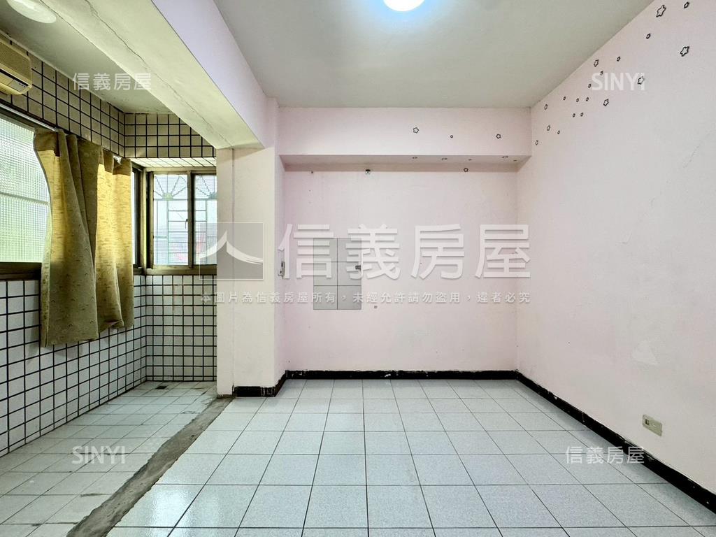 有出就談近一點利三房平車房屋室內格局與周邊環境