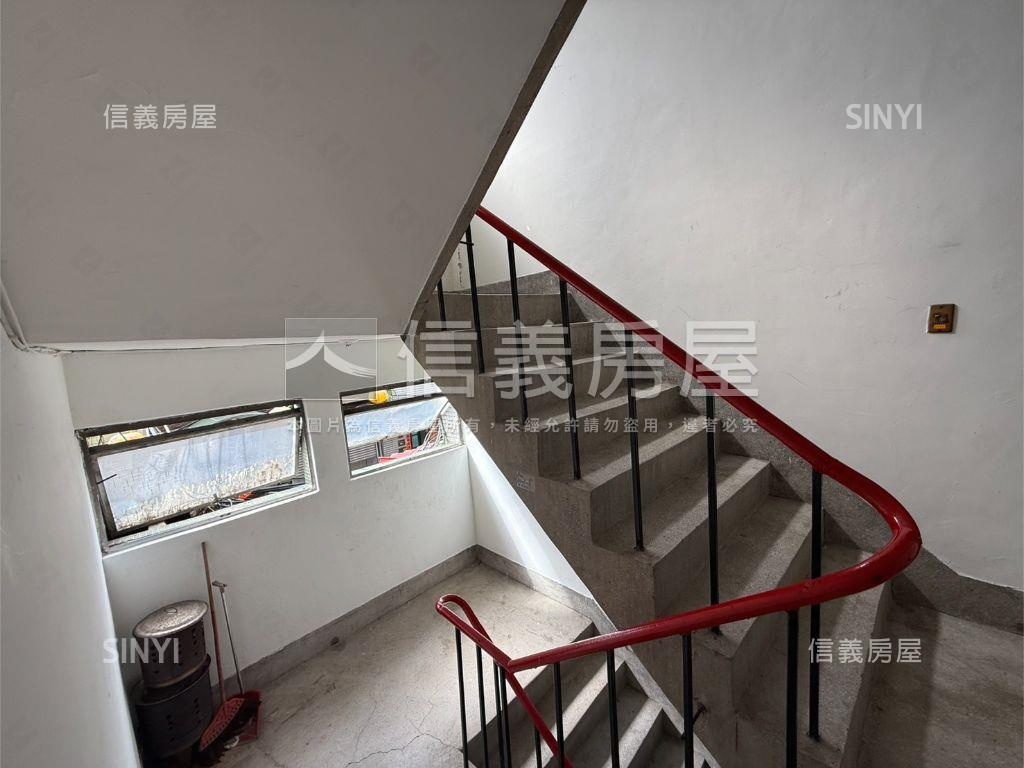 西藏路黃金三樓房屋室內格局與周邊環境