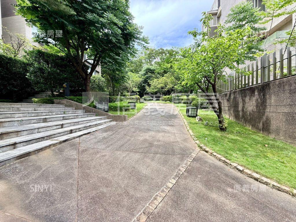 專。華固香草山莊名人宅邸房屋室內格局與周邊環境