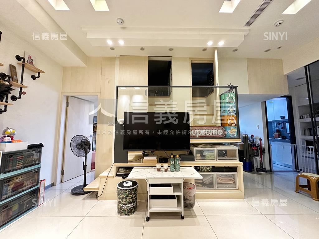 府中心鋼骨電梯兩房車位房屋室內格局與周邊環境
