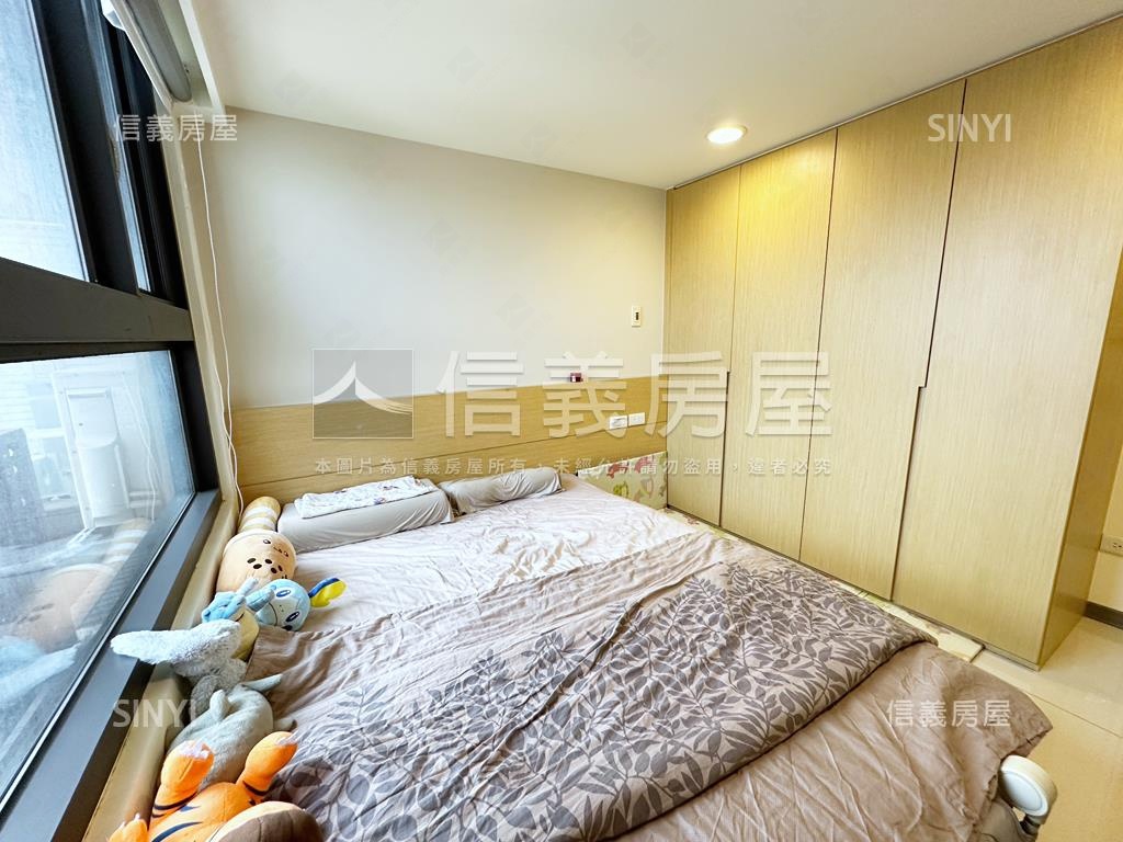 府中心鋼骨電梯兩房車位房屋室內格局與周邊環境