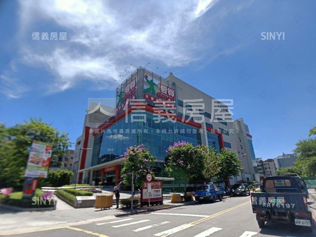 府中心鋼骨電梯兩房車位房屋室內格局與周邊環境