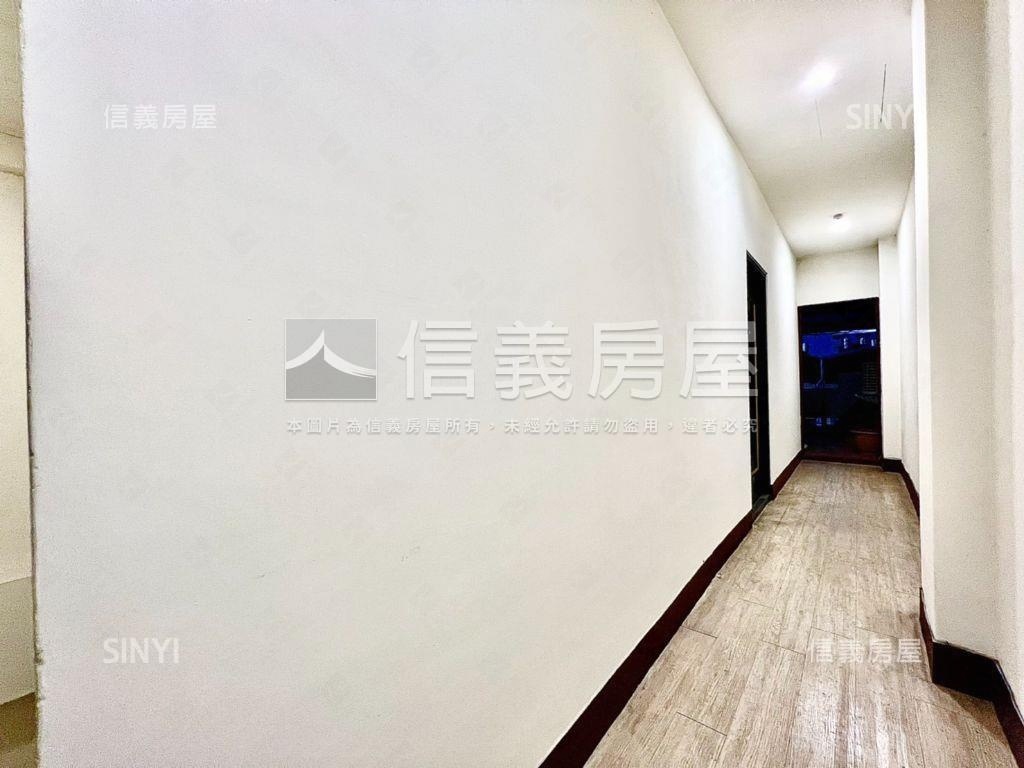 中華路商二邊間顯眼金透店房屋室內格局與周邊環境