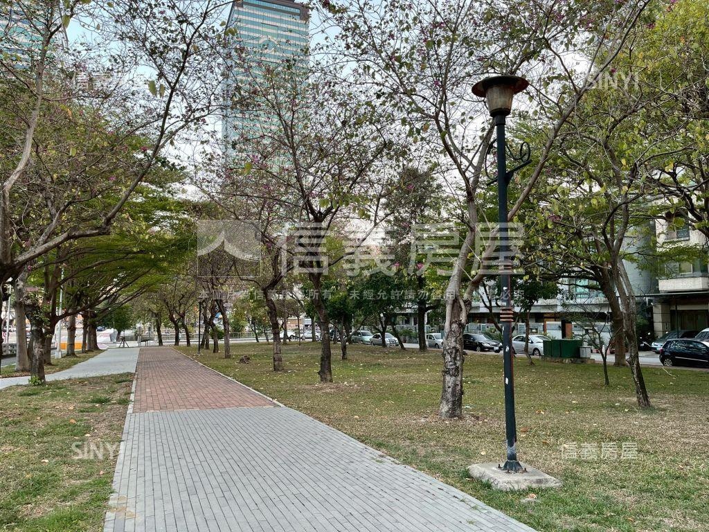 近１３期震後採光１房１廳房屋室內格局與周邊環境