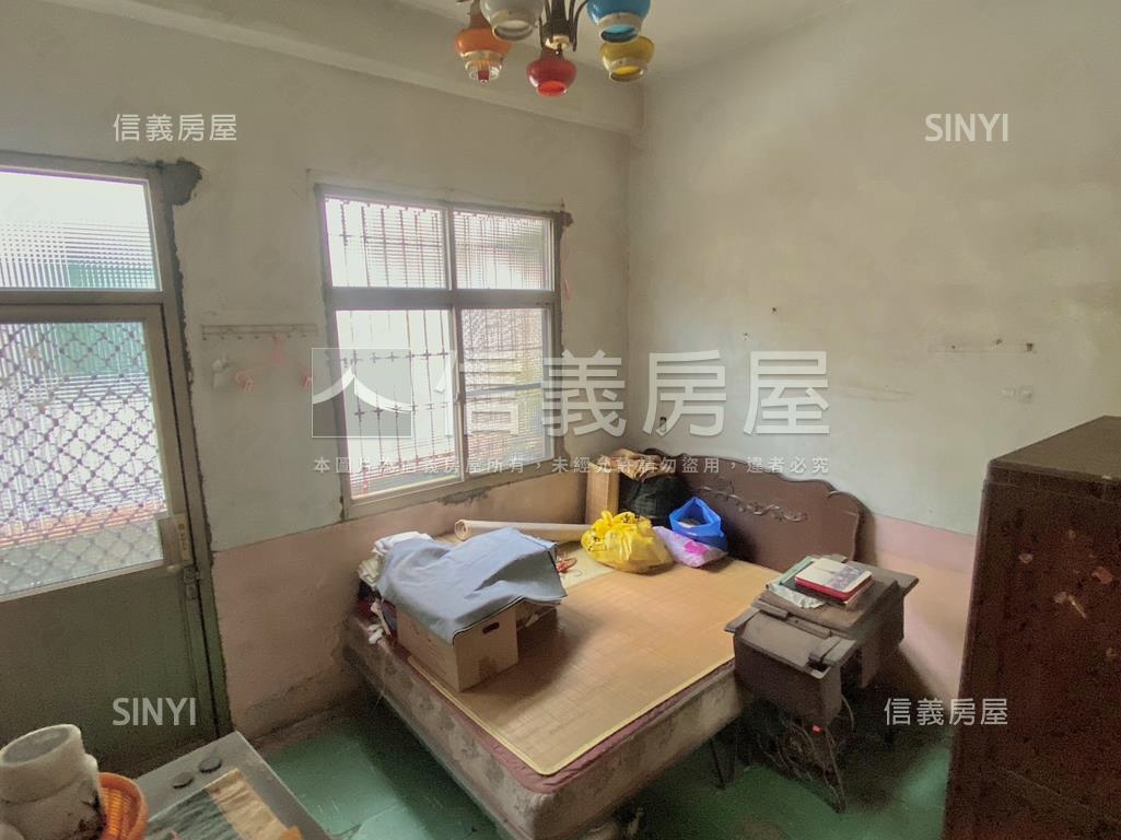 草衙活巷低總價透天房屋室內格局與周邊環境