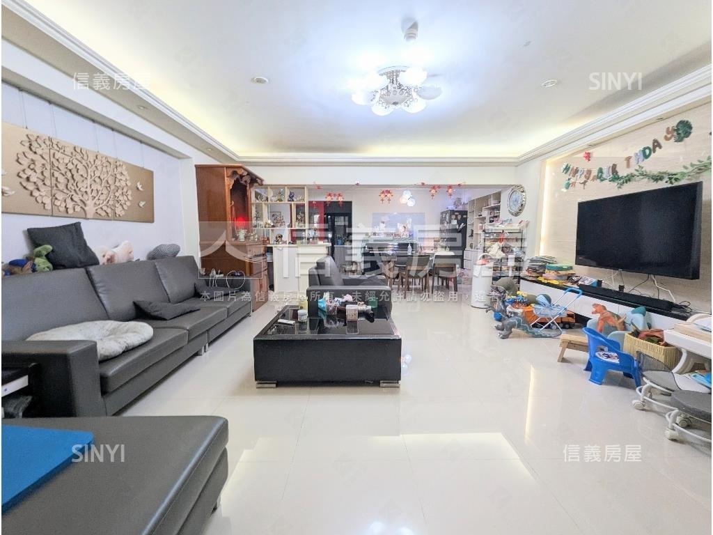 麗富金城質感溫馨華廈房屋室內格局與周邊環境