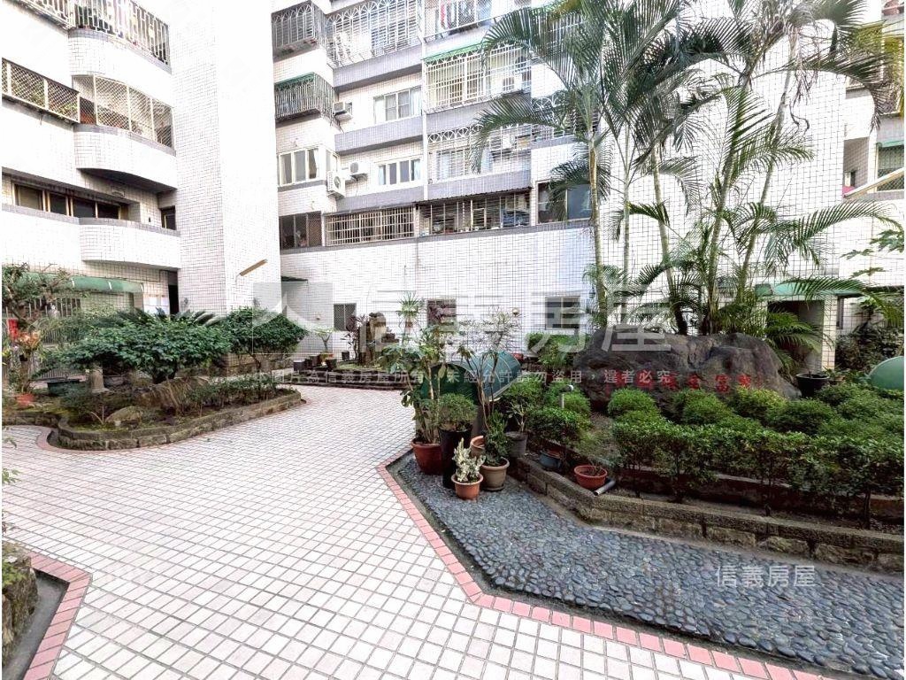 麗富金城質感溫馨華廈房屋室內格局與周邊環境