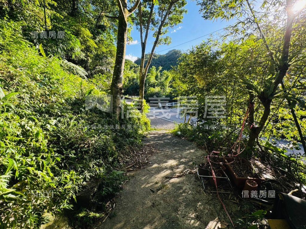 石碇百坪近道路農地房屋室內格局與周邊環境