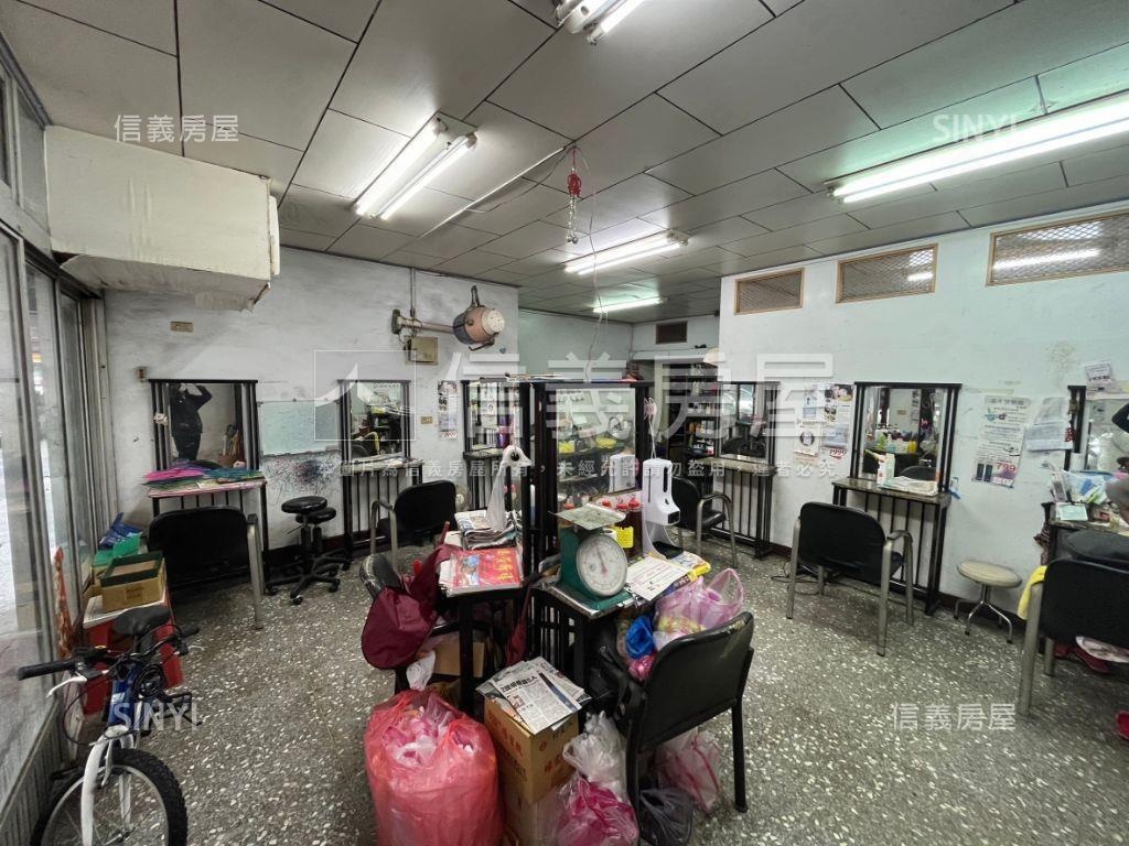 大面寬優質金店面房屋室內格局與周邊環境