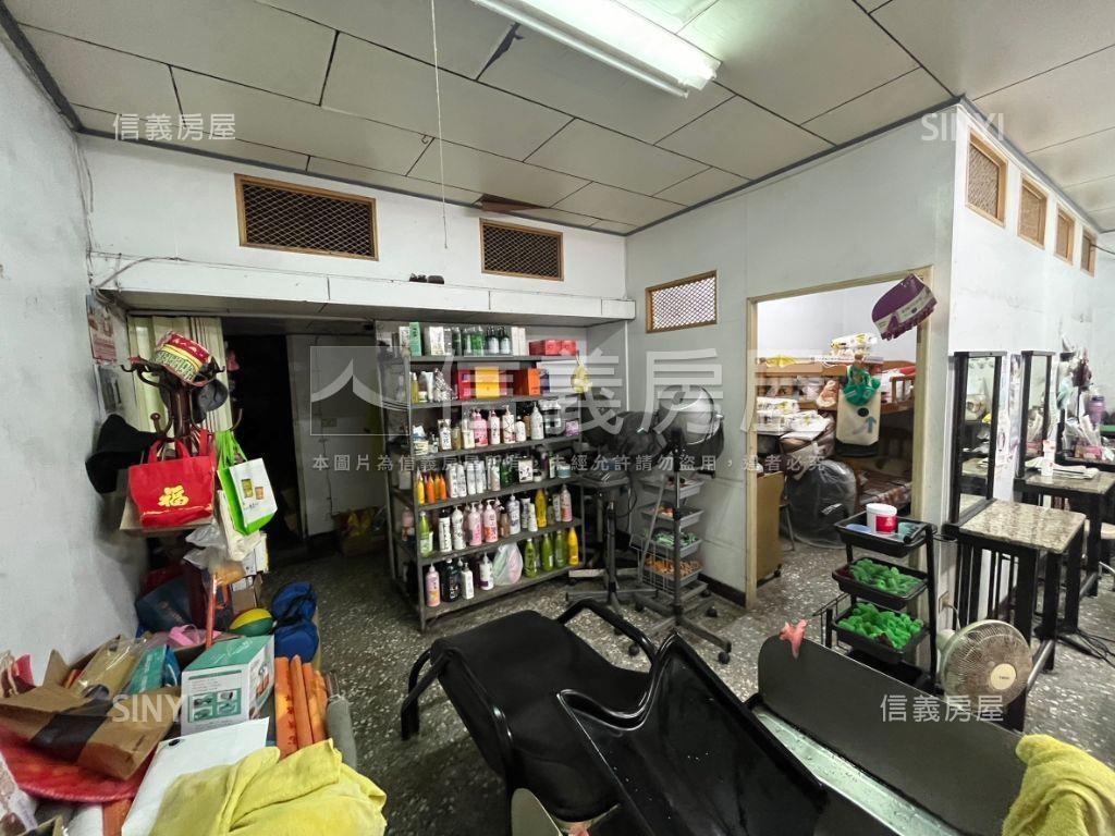 大面寬優質金店面房屋室內格局與周邊環境