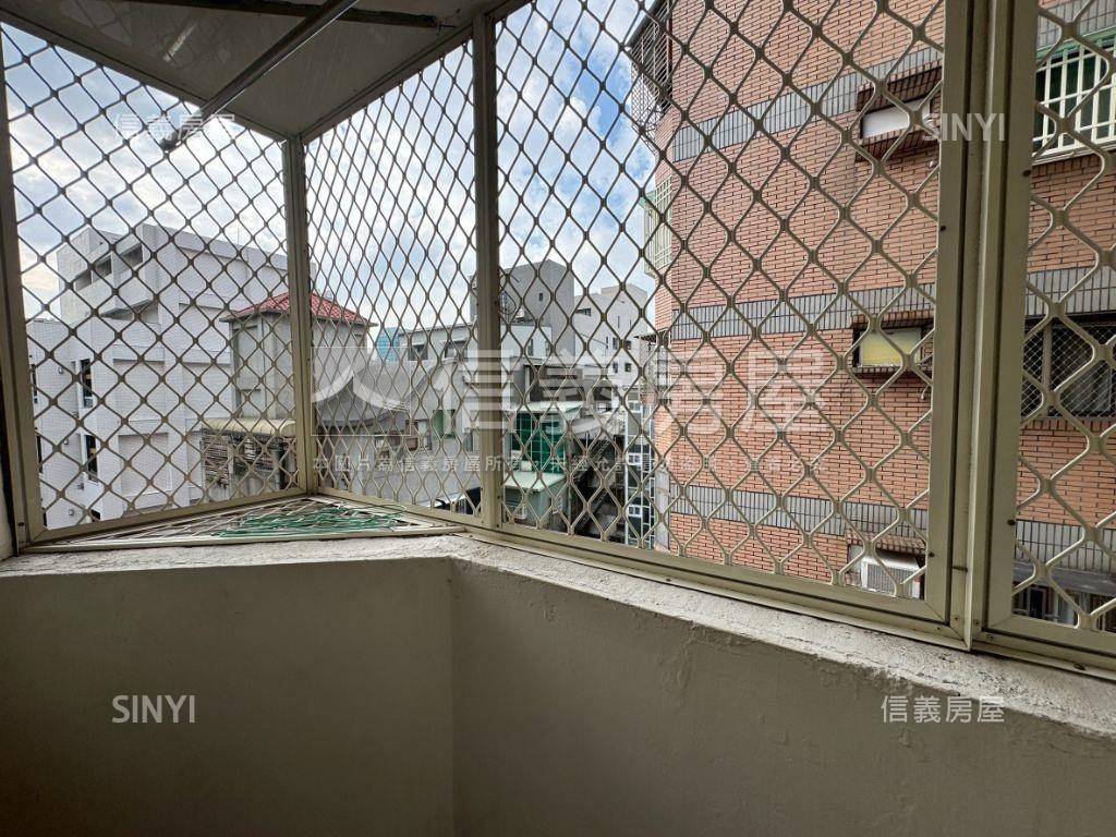 近一中低總價兩房車位✨房屋室內格局與周邊環境