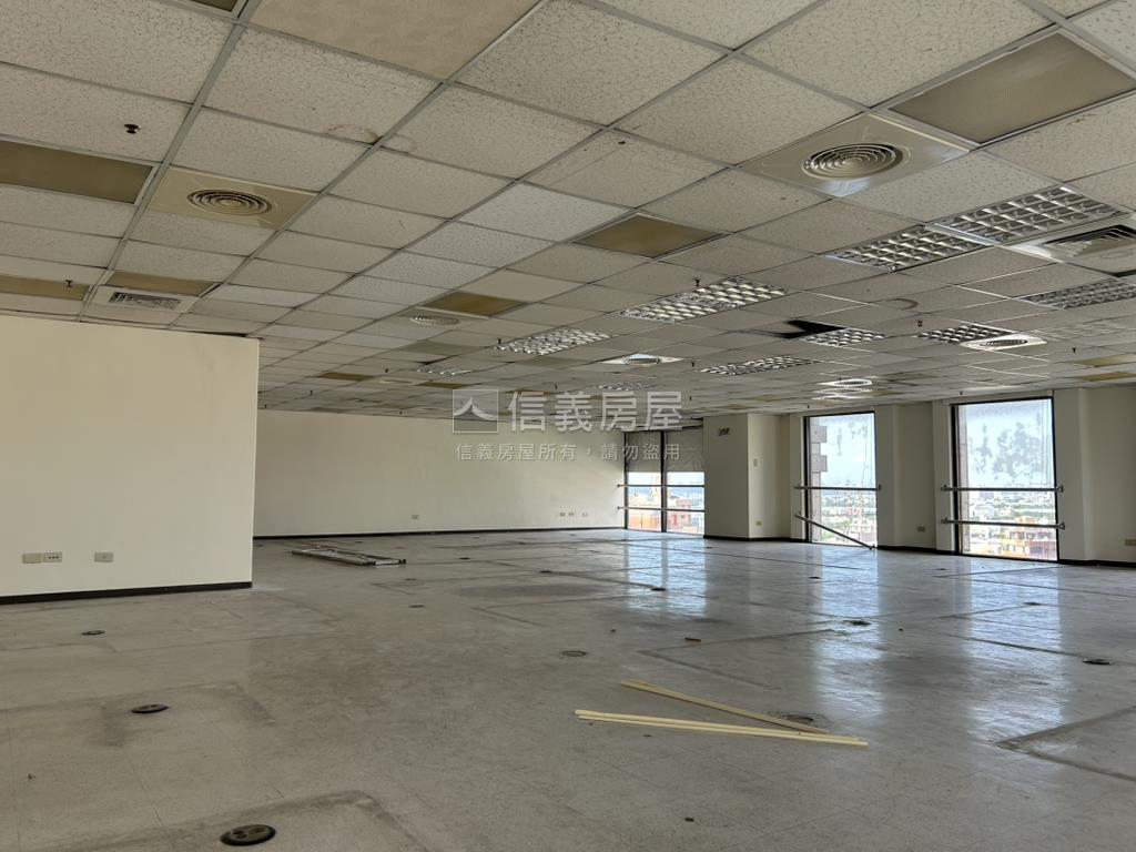 自由路辨公室房屋室內格局與周邊環境