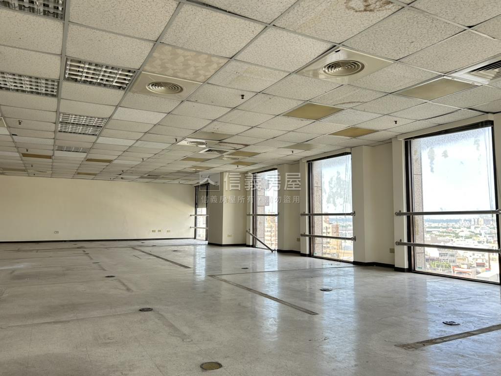 自由路辨公室房屋室內格局與周邊環境