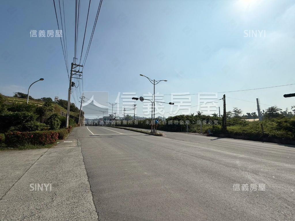 仁武兩千坪臨大路土地房屋室內格局與周邊環境