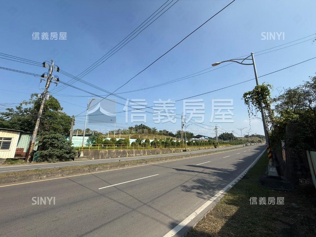 仁武兩千坪臨大路土地房屋室內格局與周邊環境