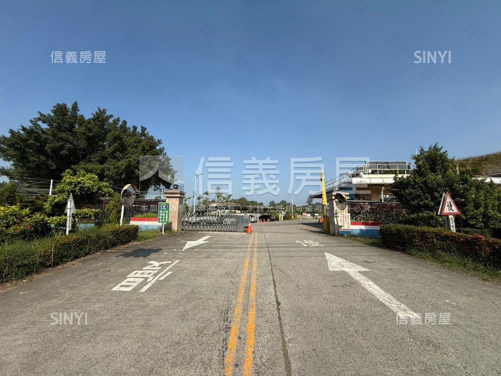 仁武兩千坪臨大路土地房屋室內格局與周邊環境