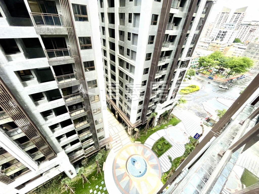 皇普莊園兩房平車房屋室內格局與周邊環境