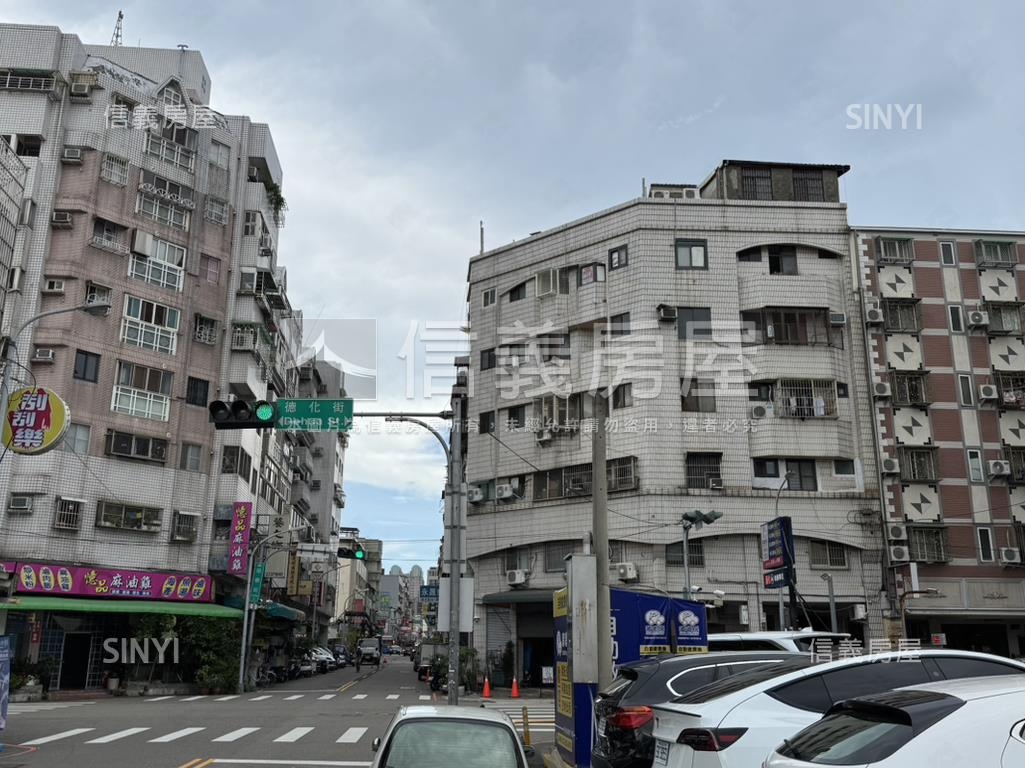 北區公寓雙套增建頂樓一套房屋室內格局與周邊環境