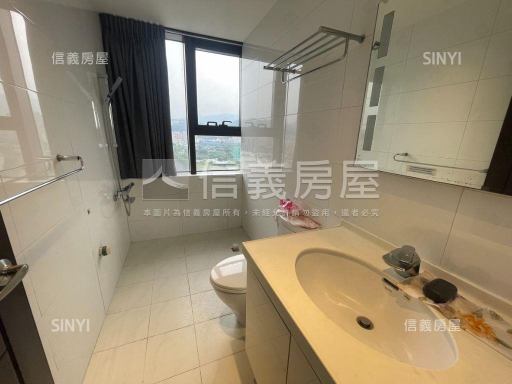 美河市河岸美景房屋室內格局與周邊環境