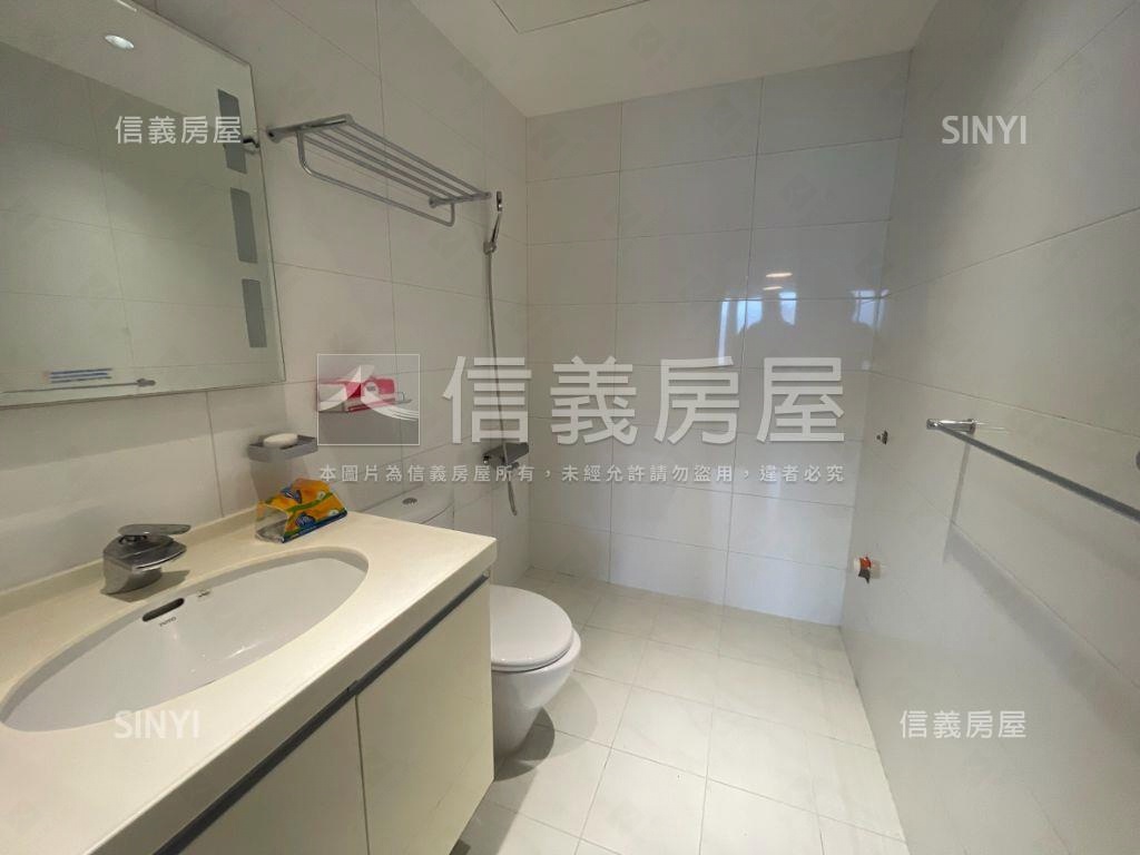 美河市河岸美景房屋室內格局與周邊環境