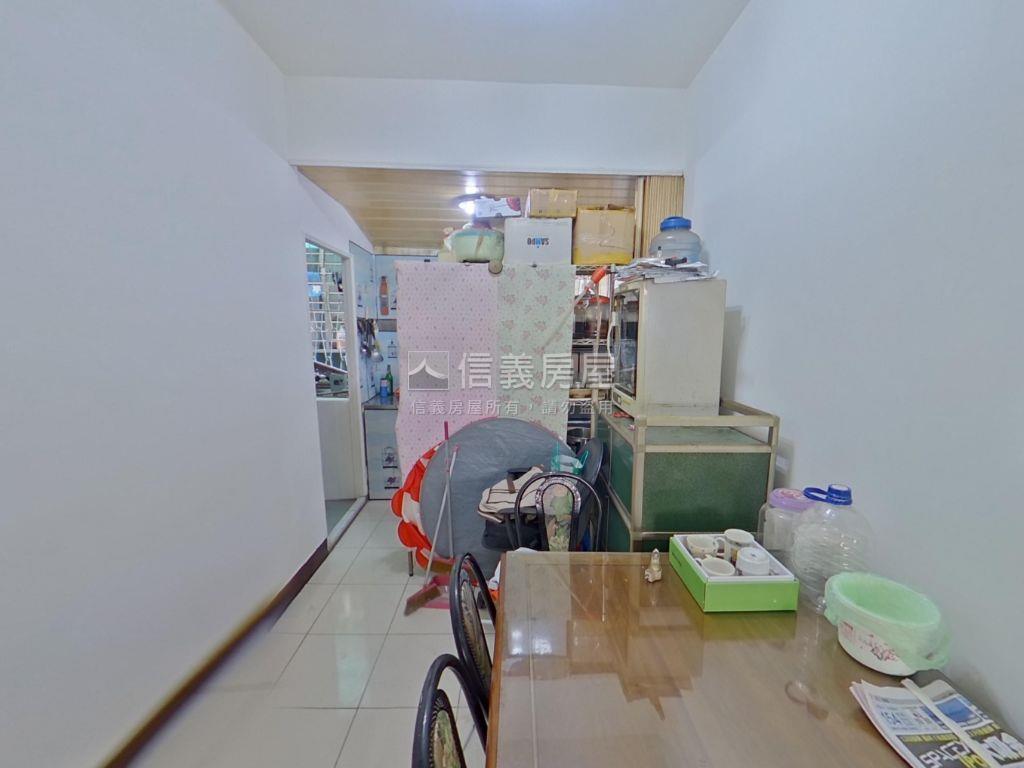 中正路低總價三樓房屋室內格局與周邊環境