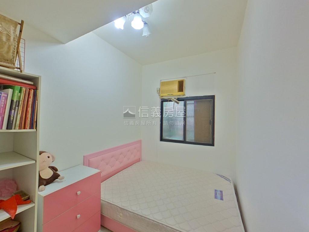 中正路低總價三樓房屋室內格局與周邊環境