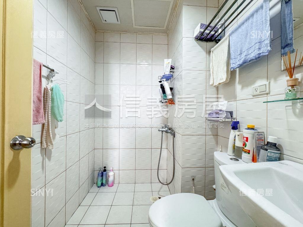 【棕櫚泉】角間高樓房屋室內格局與周邊環境