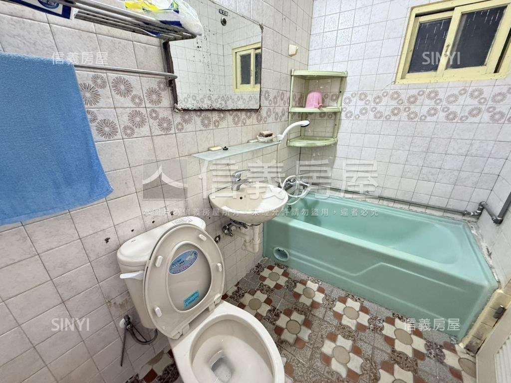 中西區近新光小資透天房屋室內格局與周邊環境