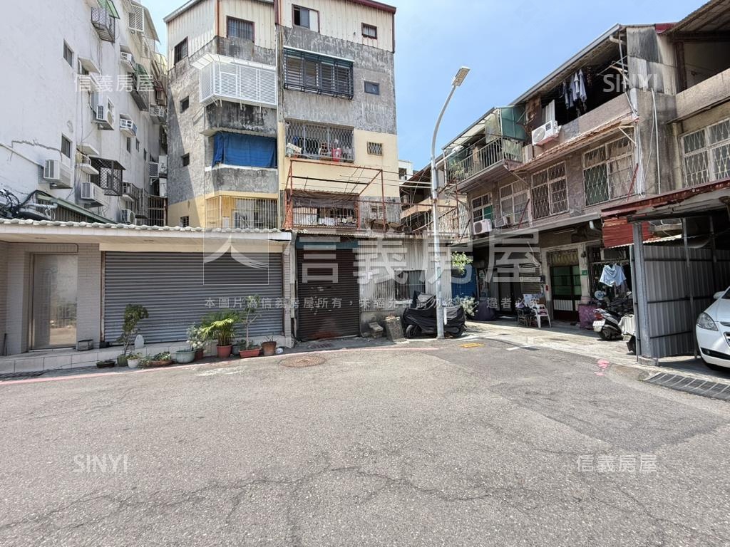 中西區近新光小資透天房屋室內格局與周邊環境
