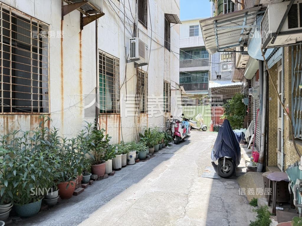 中西區近新光小資透天房屋室內格局與周邊環境