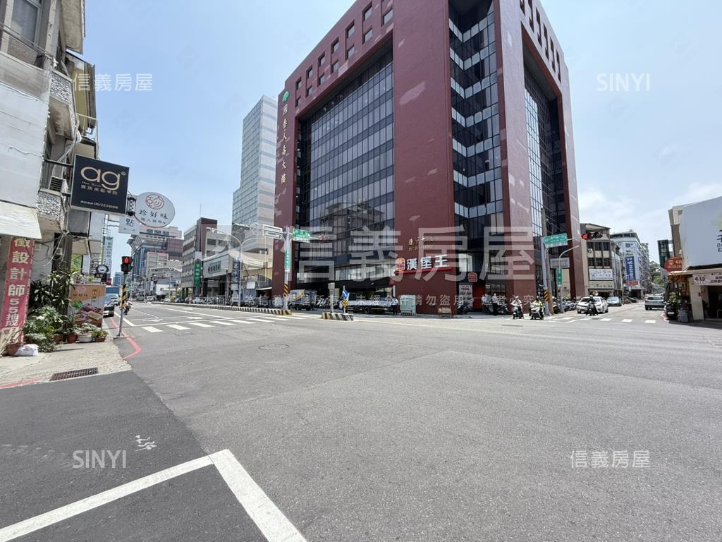 中西區近新光小資透天房屋室內格局與周邊環境