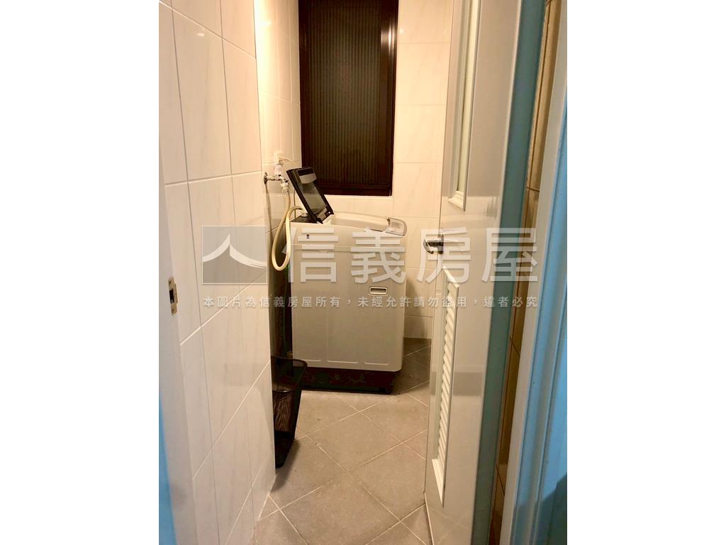專任近市區巨城整棟美套房房屋室內格局與周邊環境