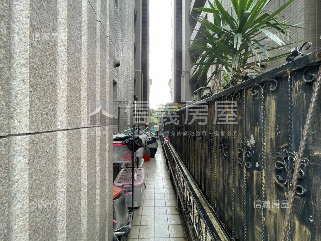 摩納哥哥爸爸真偉大露臺戶房屋室內格局與周邊環境
