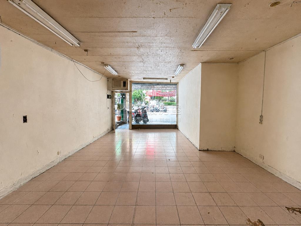 德行東路金店面房屋室內格局與周邊環境