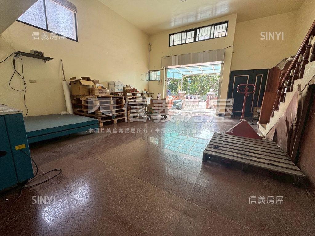 稀有中科大地坪邊間店墅房屋室內格局與周邊環境
